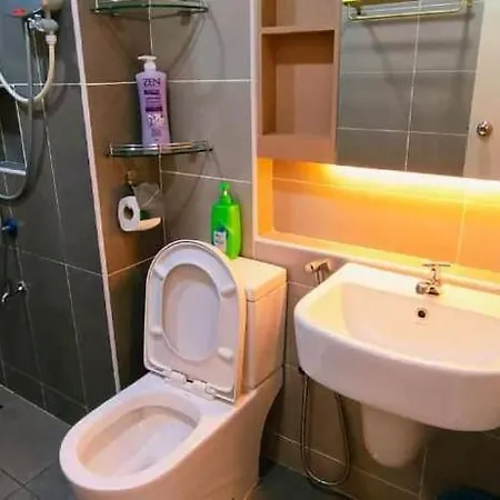Kulai D'Putra Suites Beside Ioimall Near Airport And Jpo Exterior photo