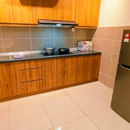 Kulai D'Putra Suites Beside Ioimall Near Airport And Jpo Exterior photo