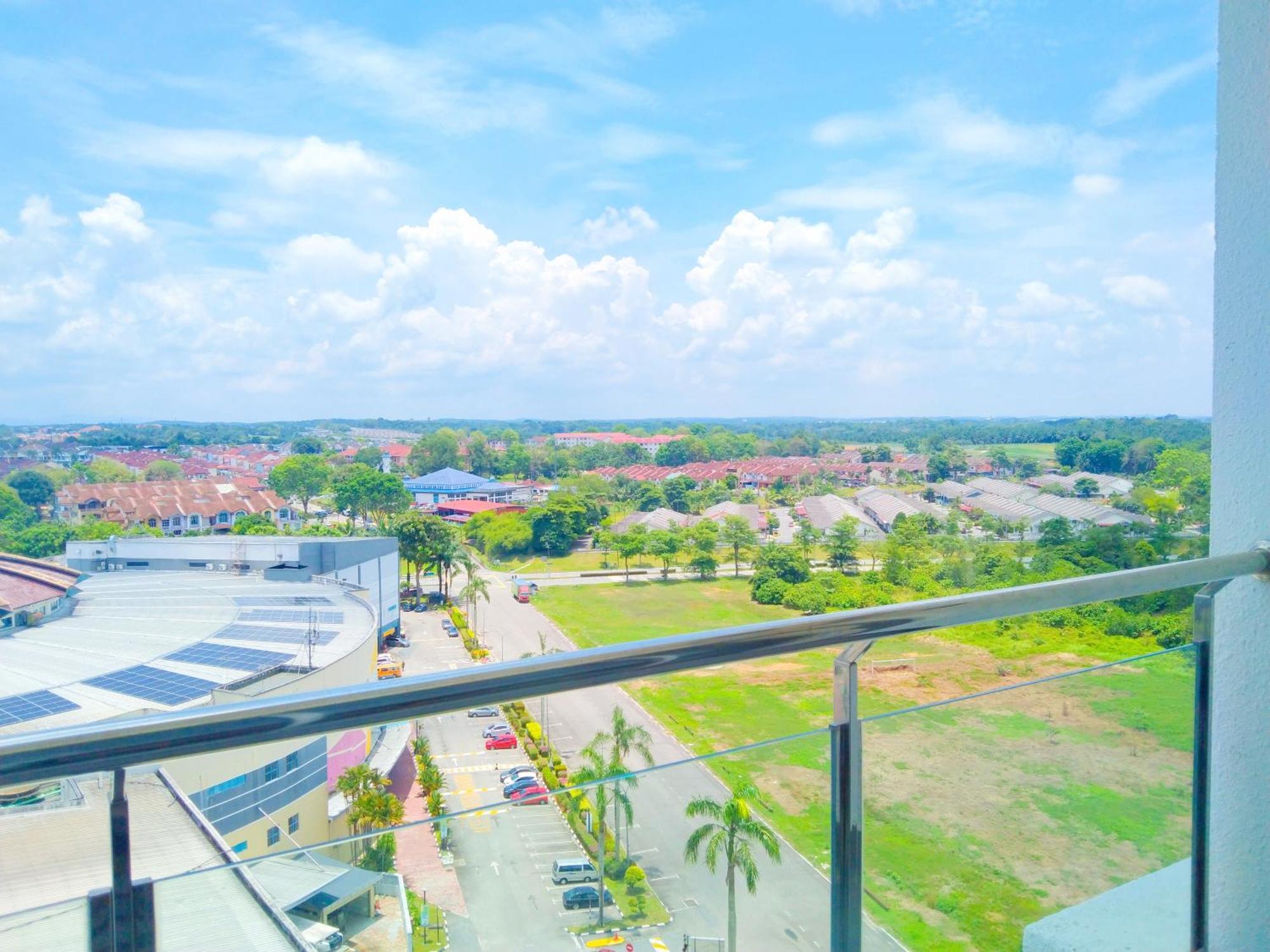 Apartment D'putra Beside Ioimall Near Airport And Jpo *