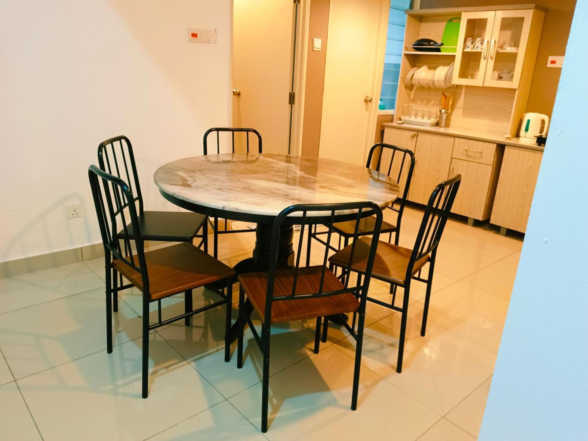 Apartment D'putra Beside Ioimall Near Airport And Jpo *
